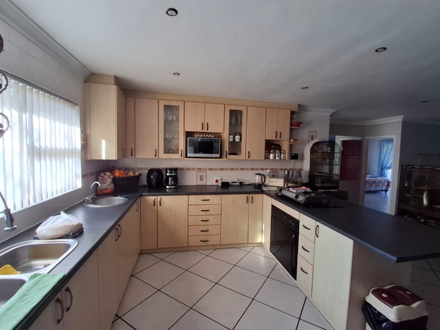 To Let 2 Bedroom Property for Rent in Joostenbergvlakte Western Cape